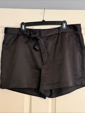 Banana Republic Black Belted Satin Shorts w/Pockets